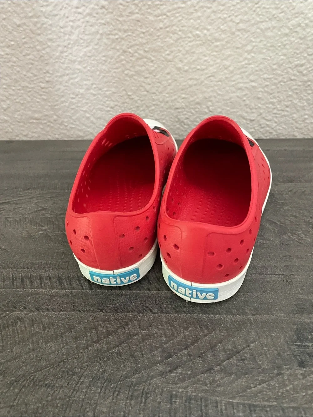 Minnie Mouse Native Kids Red Water Shoes with Character Bow Graphic